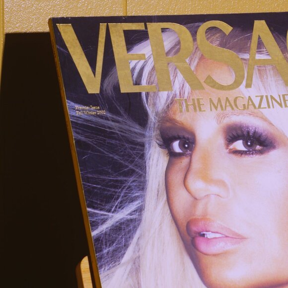 Versace The Magazine Premier Issue Fall Winter 2002 RARE LOST MEDIA - Picture 3 of 15